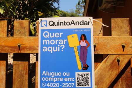 Casa de condomínio à venda com 1036m², 4 quartos e 3 vagas Casa de condomínio à venda com 1036m², 4 quartos e 3 vagasPlaquinha