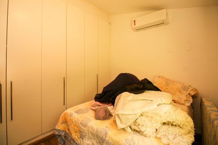 Casa de condomínio à venda com 1036m², 4 quartos e 3 vagas Casa de condomínio à venda com 1036m², 4 quartos e 3 vagasQuarto 3