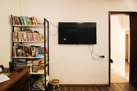 Casa de condomínio à venda com 1036m², 4 quartos e 3 vagas Casa de condomínio à venda com 1036m², 4 quartos e 3 vagasQuarto 1