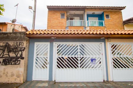 Casa à venda com 232m², 4 quartos e 5 vagasFachada