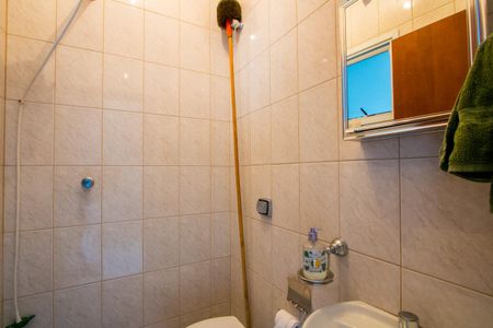 Casa à venda com 232m², 4 quartos e 5 vagasBanheiro de serviço