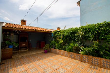 Casa à venda com 232m², 4 quartos e 5 vagasQuintal