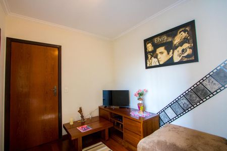 Casa à venda com 232m², 4 quartos e 5 vagasQuarto 2 - Suíte