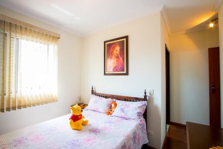 Casa à venda com 232m², 4 quartos e 5 vagasQuarto 3 - Suíte