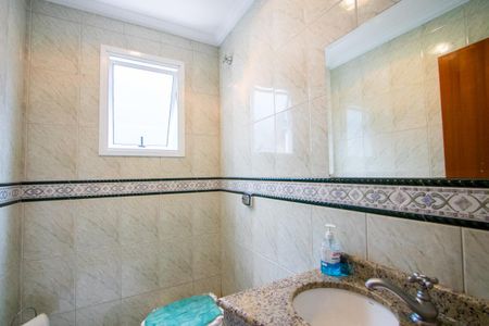 Casa à venda com 232m², 4 quartos e 5 vagasLavabo