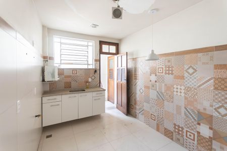 Apartamento à venda com 96m², 2 quartos e sem vagaCozinha