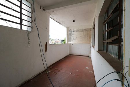 Casa à venda com 250m², 2 quartos e 2 vagasCasa 2 - Área de Serviço