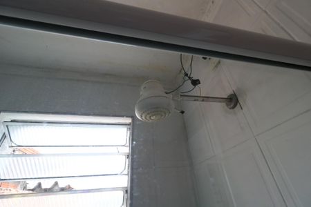 Casa à venda com 250m², 2 quartos e 2 vagasCasa 1 - Banheiro - Chuveiro