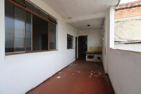 Casa à venda com 250m², 2 quartos e 2 vagasCasa 2 - Área de Serviço