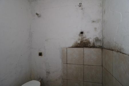 Casa à venda com 250m², 2 quartos e 2 vagasCasa 3 - Banheiro