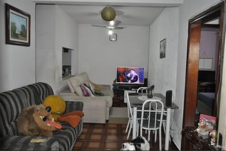 Casa à venda com 65m², 2 quartos e sem vagaSala