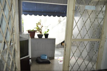 Casa à venda com 65m², 2 quartos e sem vagaÁrea de Serviço