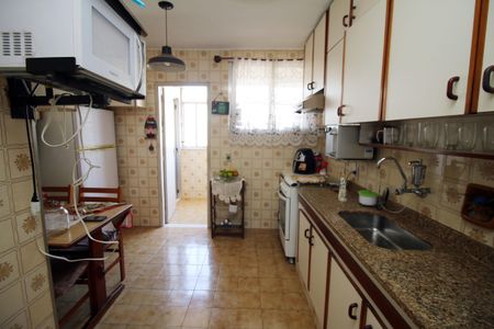 Apartamento à venda com 140m², 2 quartos e 1 vagaCozinha