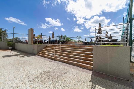 Apartamento à venda com 91m², 3 quartos e 2 vagas Apartamento à venda com 91m², 3 quartos e 2 vagasÁrea comum - Área externa