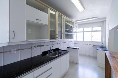 Apartamento à venda com 91m², 3 quartos e 2 vagas Apartamento à venda com 91m², 3 quartos e 2 vagasCozinha