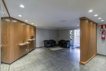 Apartamento à venda com 91m², 3 quartos e 2 vagas Apartamento à venda com 91m², 3 quartos e 2 vagasÁrea comum - Hall social