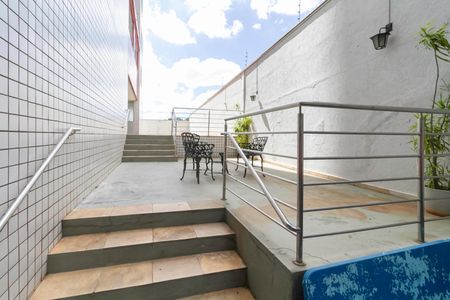 Apartamento à venda com 91m², 3 quartos e 2 vagas Apartamento à venda com 91m², 3 quartos e 2 vagasÁrea comum - Pátio