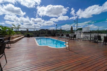 Apartamento à venda com 91m², 3 quartos e 2 vagas Apartamento à venda com 91m², 3 quartos e 2 vagasÁrea comum - Piscina