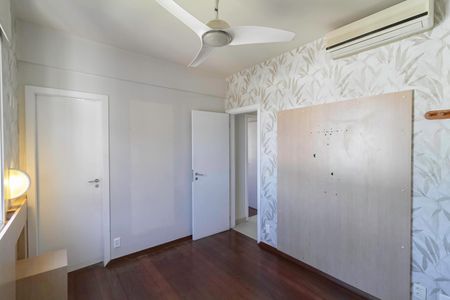 Apartamento à venda com 91m², 3 quartos e 2 vagas Apartamento à venda com 91m², 3 quartos e 2 vagasSuíte