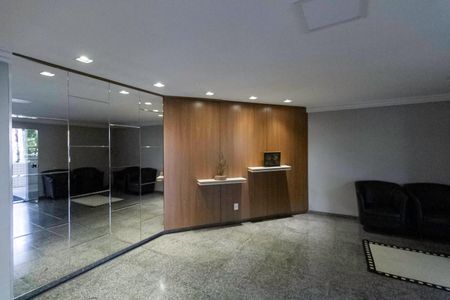 Apartamento à venda com 91m², 3 quartos e 2 vagas Apartamento à venda com 91m², 3 quartos e 2 vagasÁrea comum - Hall social