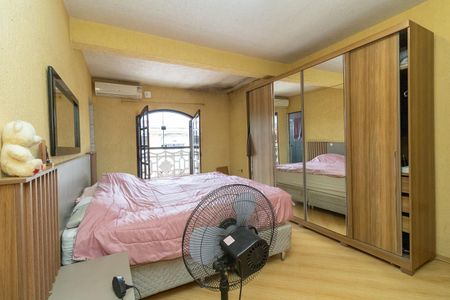 Casa à venda com 133m², 4 quartos e 3 vagasSuíte 