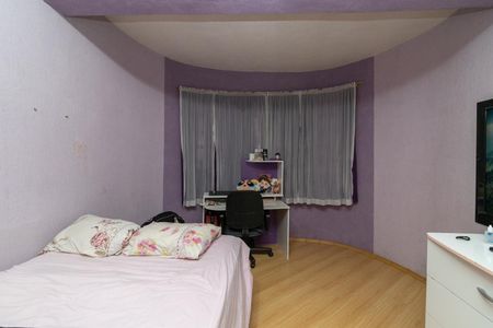 Casa à venda com 133m², 4 quartos e 3 vagasQuarto 2