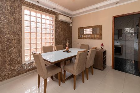 Casa à venda com 133m², 4 quartos e 3 vagasSala de Jantar