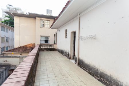 Casa à venda com 675m², 8 quartos e 6 vagasVaranda Banheiro Social 2