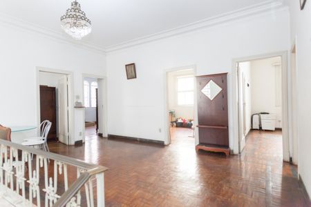 Casa à venda com 675m², 8 quartos e 6 vagasSala de TV