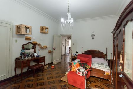 Casa à venda com 675m², 8 quartos e 6 vagasQuarto 1