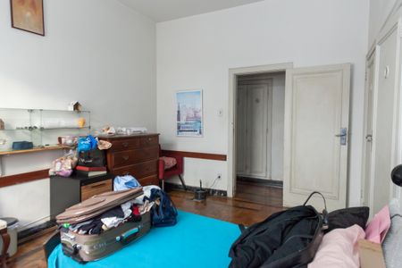 Casa à venda com 675m², 8 quartos e 6 vagasQuarto 2