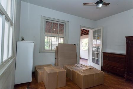 Casa à venda com 675m², 8 quartos e 6 vagasQuarto 8