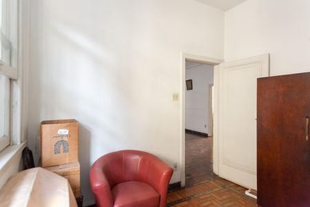 Casa à venda com 675m², 8 quartos e 6 vagasQuarto 4