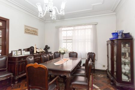 Casa à venda com 675m², 8 quartos e 6 vagasSala de Jantar