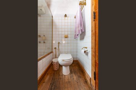 Casa à venda com 400m², 4 quartos e 4 vagasBanheiro da Suíte