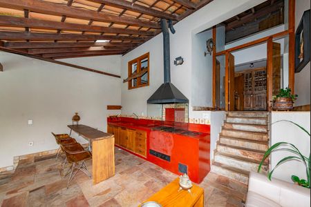 Casa à venda com 400m², 4 quartos e 4 vagasVaranda gourmet