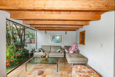 Casa à venda com 400m², 4 quartos e 4 vagasVaranda