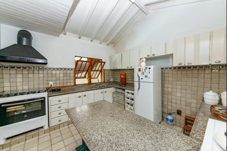 Casa à venda com 400m², 4 quartos e 4 vagasCozinha