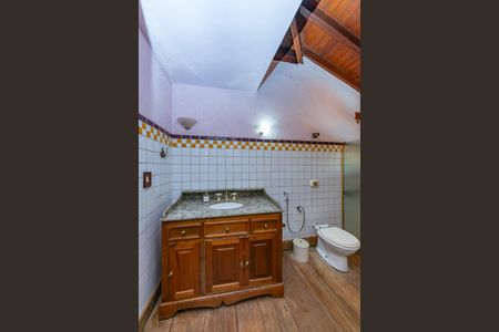 Casa à venda com 400m², 4 quartos e 4 vagasBanheiro Social 1