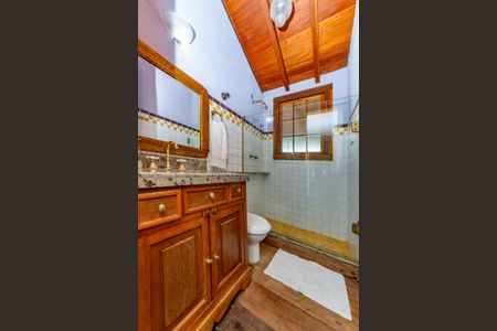 Casa à venda com 400m², 4 quartos e 4 vagasBanheiro Social 2