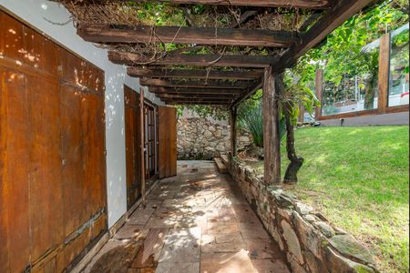 Casa à venda com 400m², 4 quartos e 4 vagasQuintal