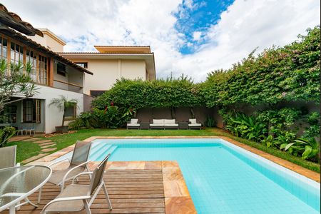 Casa à venda com 400m², 4 quartos e 4 vagasVaranda