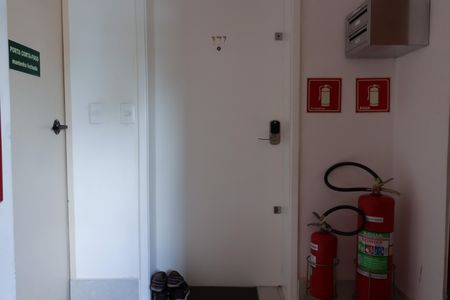 Apartamento à venda com 168m², 4 quartos e 3 vagas Apartamento à venda com 168m², 4 quartos e 3 vagasHall de serviço