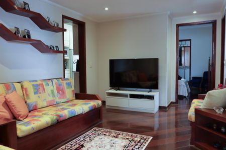 Apartamento à venda com 168m², 4 quartos e 3 vagas Apartamento à venda com 168m², 4 quartos e 3 vagasSala de TV