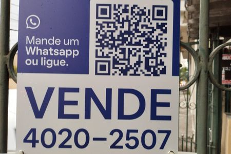 Casa à venda com 265m², 8 quartos e 5 vagas Casa à venda com 265m², 8 quartos e 5 vagasPlaca