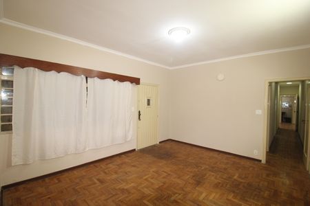 Casa à venda com 265m², 8 quartos e 5 vagasCasa 2 - Quarto 2