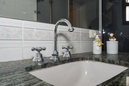 Apartamento para alugar com 168m², 4 quartos e 3 vagas Apartamento para alugar com 168m², 4 quartos e 3 vagasBanheiro da Suíte 3