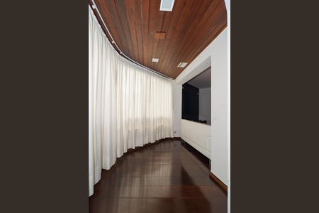 Apartamento para alugar com 168m², 4 quartos e 3 vagas Apartamento para alugar com 168m², 4 quartos e 3 vagasSala