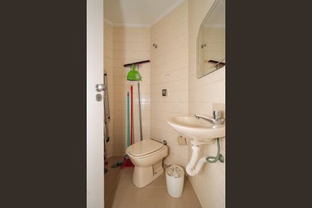 Apartamento para alugar com 168m², 4 quartos e 3 vagas Apartamento para alugar com 168m², 4 quartos e 3 vagasÁrea de Serviço