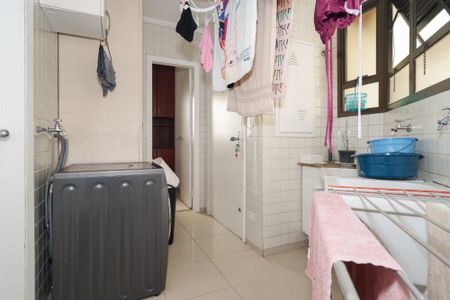 Apartamento para alugar com 168m², 4 quartos e 3 vagas Apartamento para alugar com 168m², 4 quartos e 3 vagasÁrea de Serviço